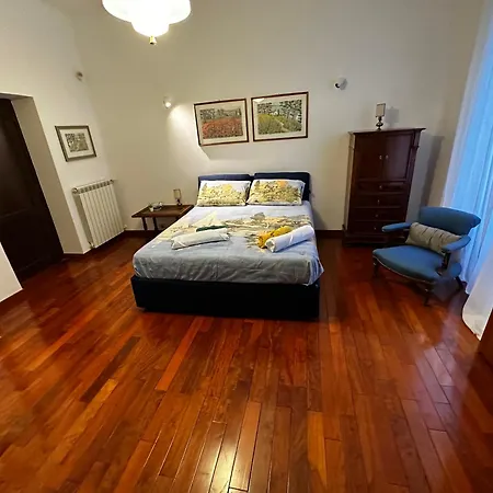 2MG: appartamento con terrazzo nel cuore di Roma!-3